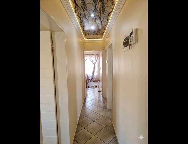 3 BEDROOM HOUSE FOR SALE IN BEVERLEY HILLS